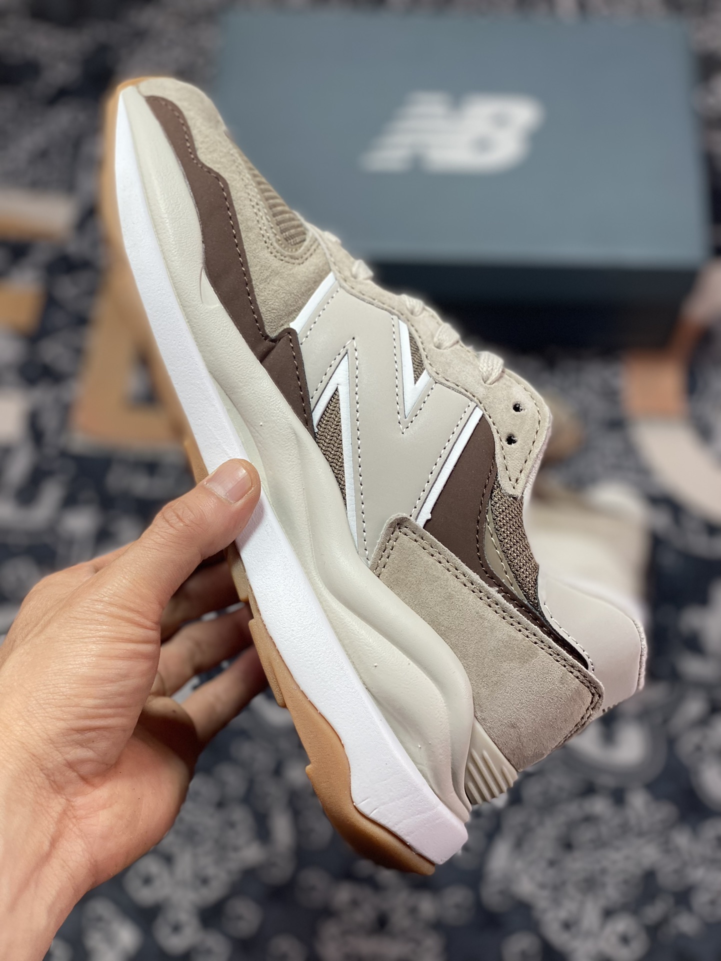 160 New Balance M5740系列复古老爹风休闲运动慢跑鞋“沙黄摩卡棕”M5740PCB