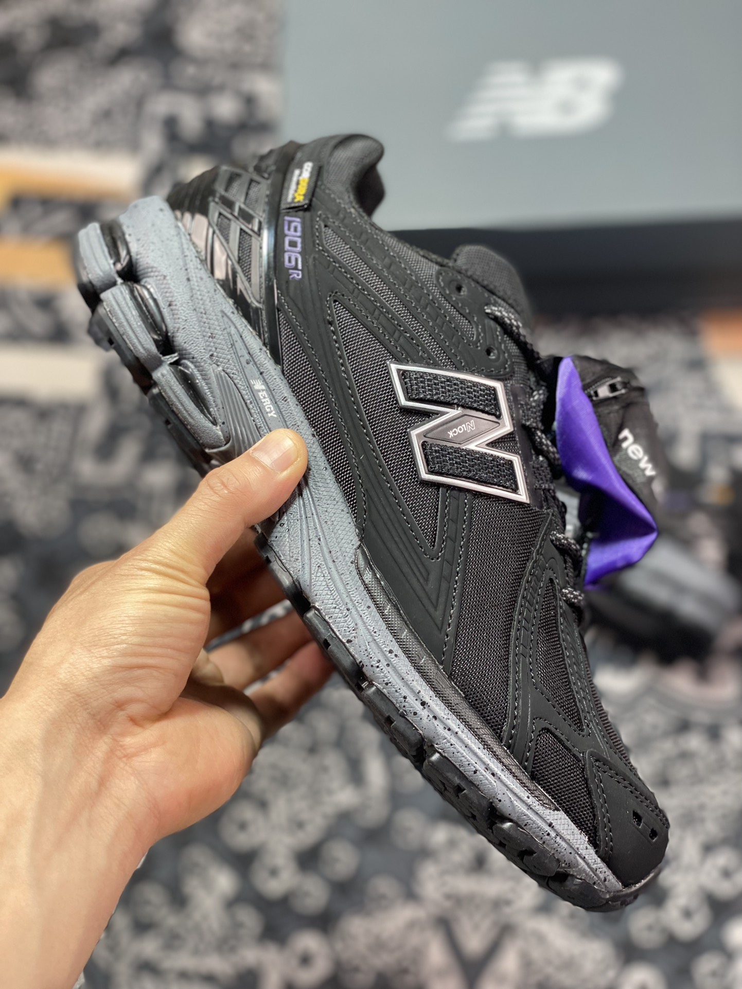 260 NB新百伦New Balance M1906R”Cordura”系列复古老爹风休闲运动慢跑鞋“网布黑紫灰”M1906ROC