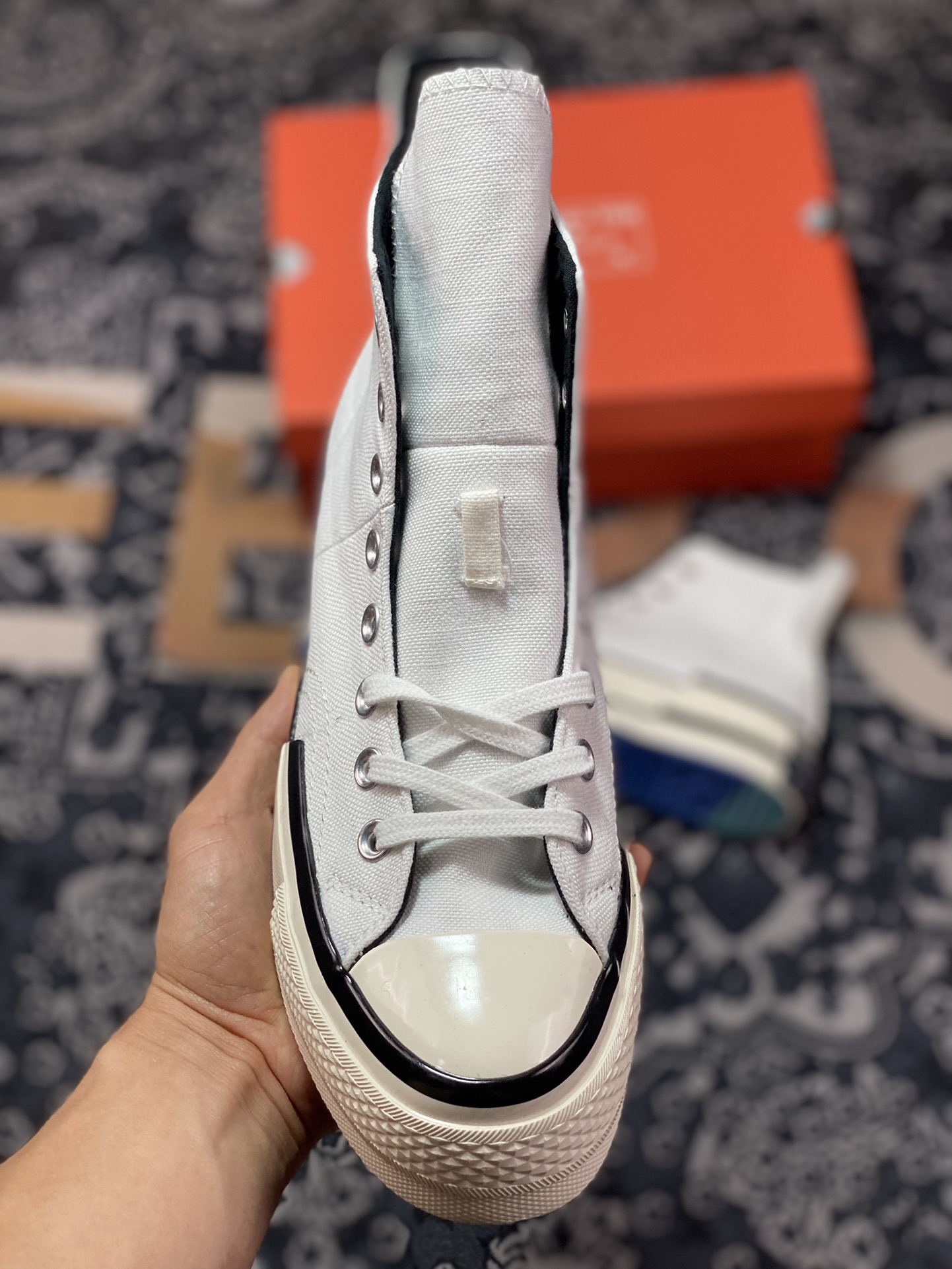 180 Converse 奇光造异彩 绚烂光彩变色龙 UV光敏变色