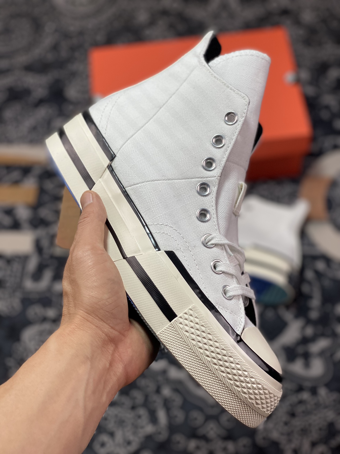 180 Converse 奇光造异彩 绚烂光彩变色龙 UV光敏变色