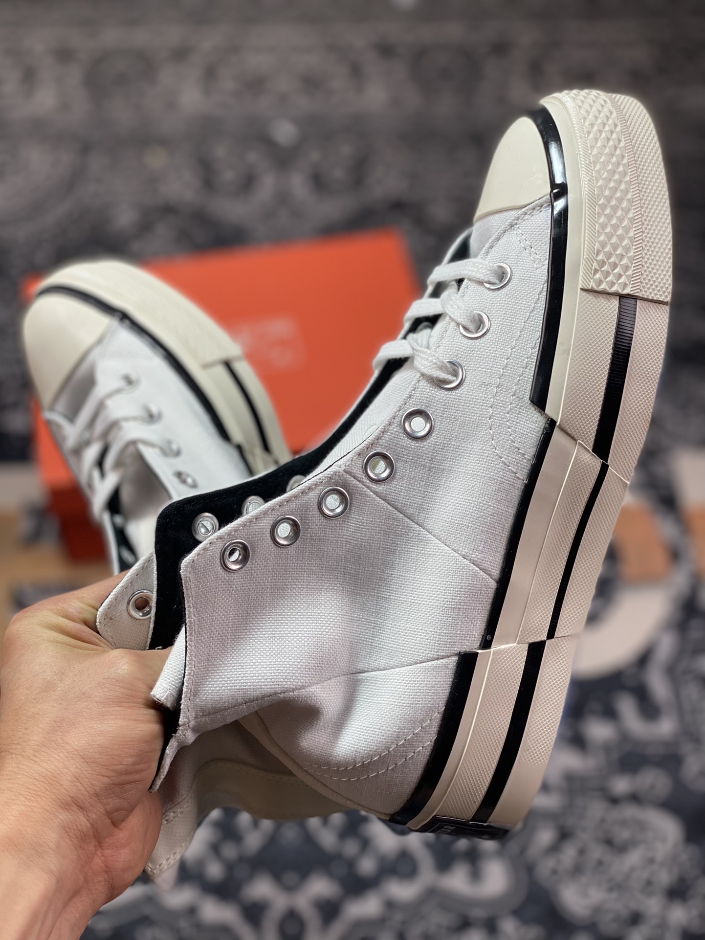 180 Converse 奇光造异彩 绚烂光彩变色龙 UV光敏变色