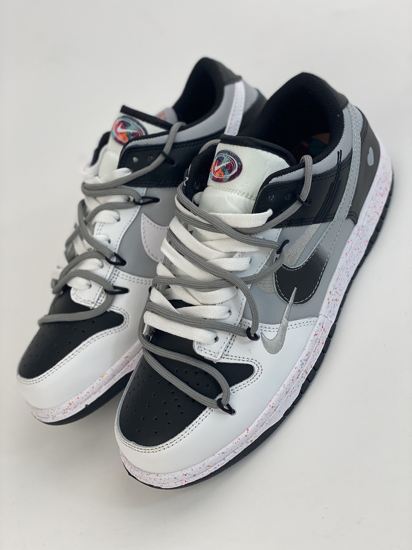 240 NIKE SB Dunk Low 黑灰绑带 FD4623-131-10