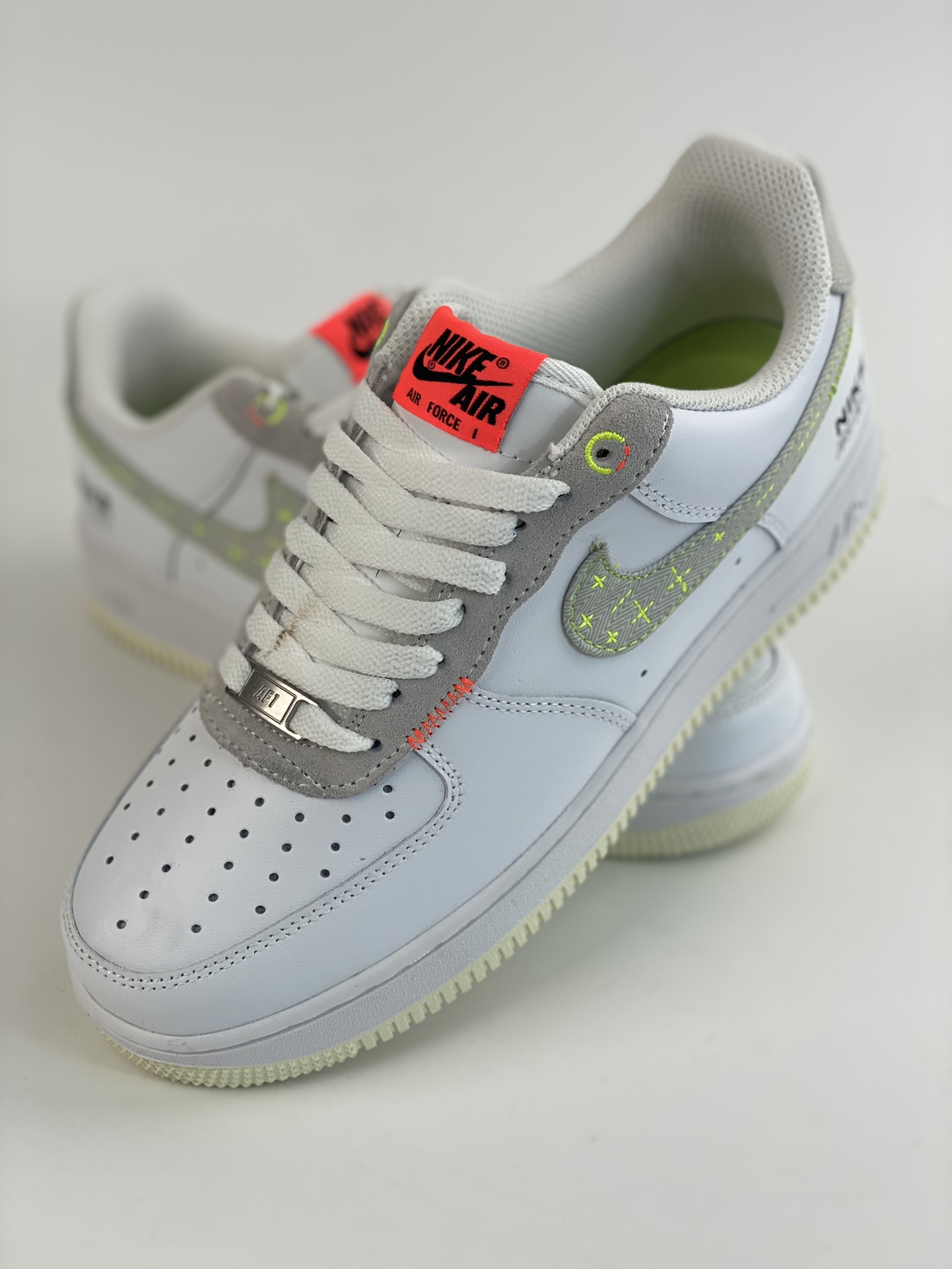 180 Nike Air Force 1 Low 07 白灰 FB1853-111