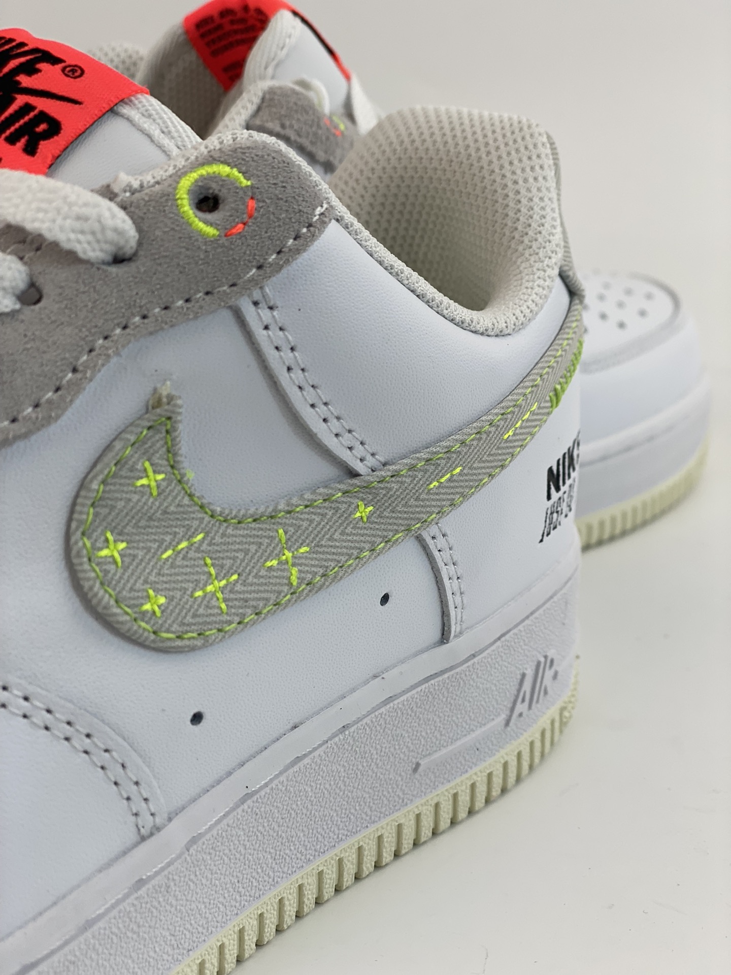 180 Nike Air Force 1 Low 07 白灰 FB1853-111