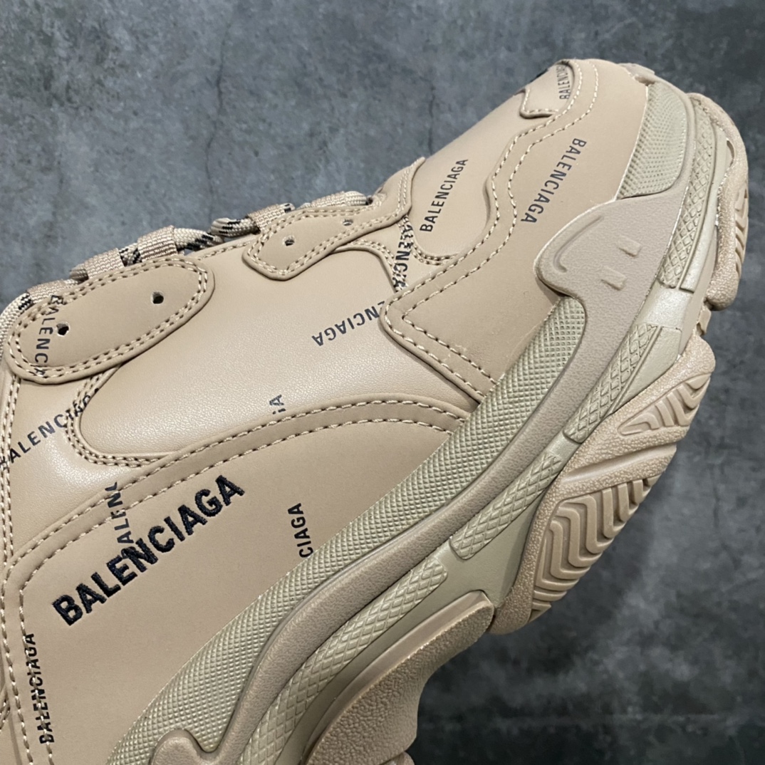 420 Good纯原版本 Balenciaga Triple S 弹幕满印卡其色