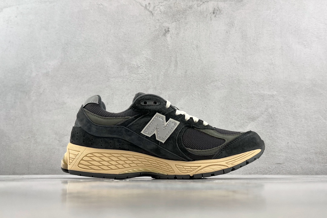 260 New Balance NB 2002R 灰碳色 M2002RHO