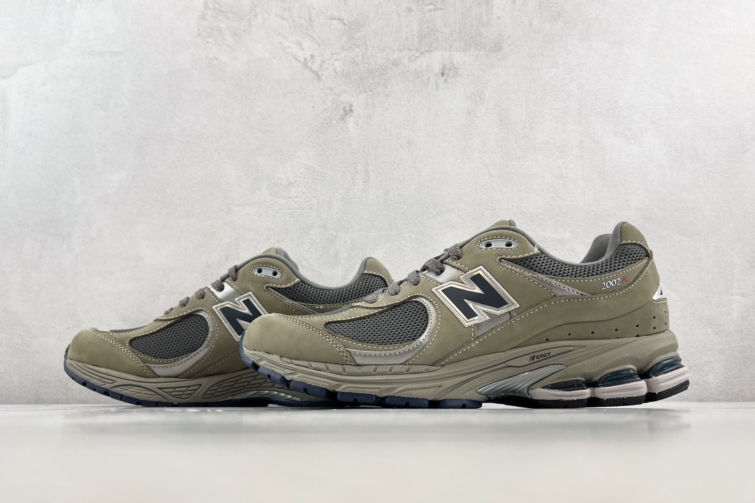 260 New Balance NB 2002R经典灰 ML2002RA