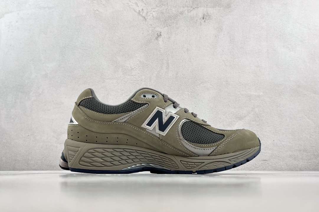 260 New Balance NB 2002R经典灰 ML2002RA