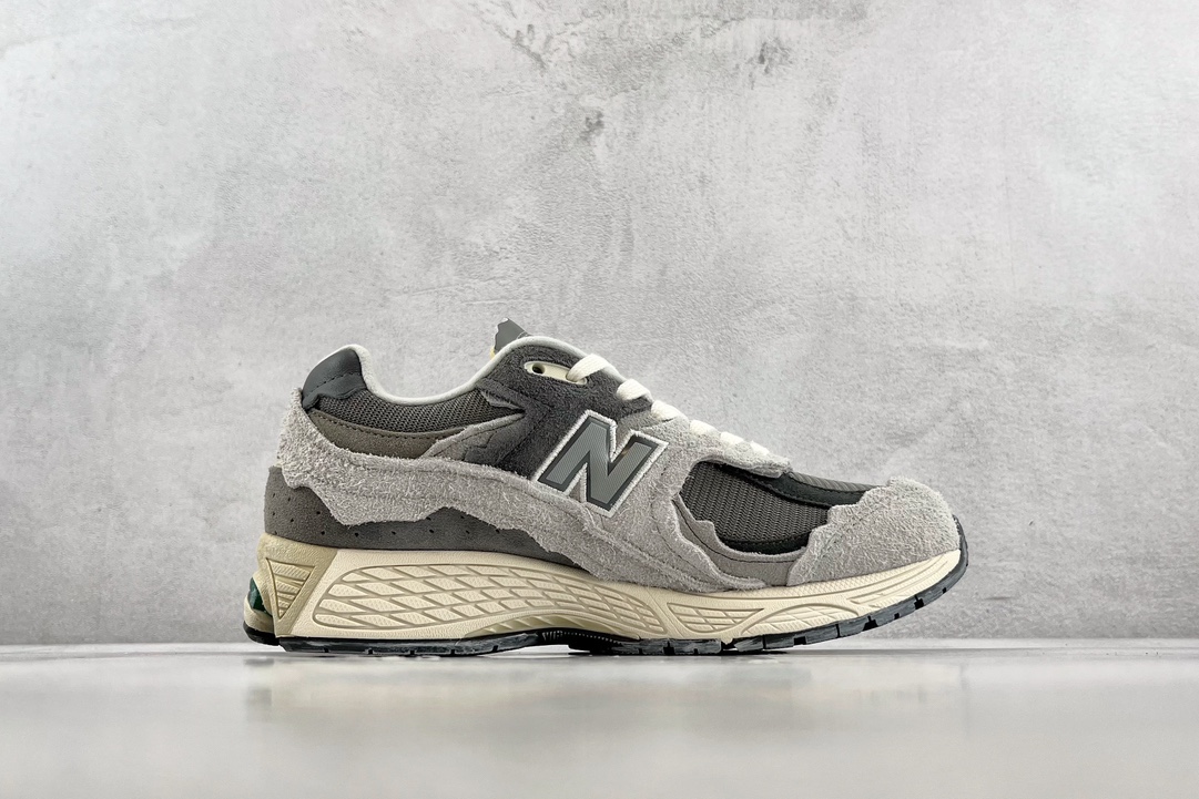 260 New Balance NB 2002R ”refined future”云雨灰 M2002RDA