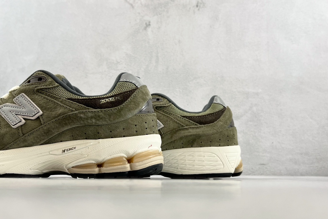 260 New Balance NB 2002R绿色 M2002RHN