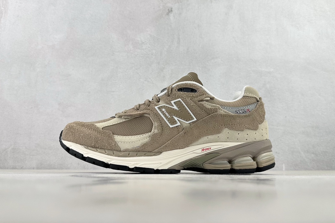 260 New Balance NB 2002R M2002RDL