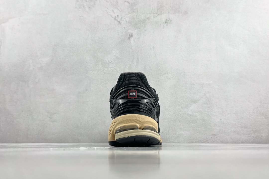 260 New Balance 1906系列 黑色 M1906RK