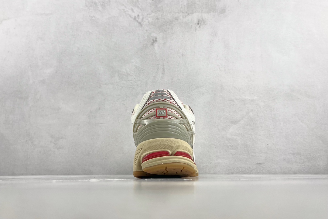 260 New Balance 1906系列 白红 M1906RO