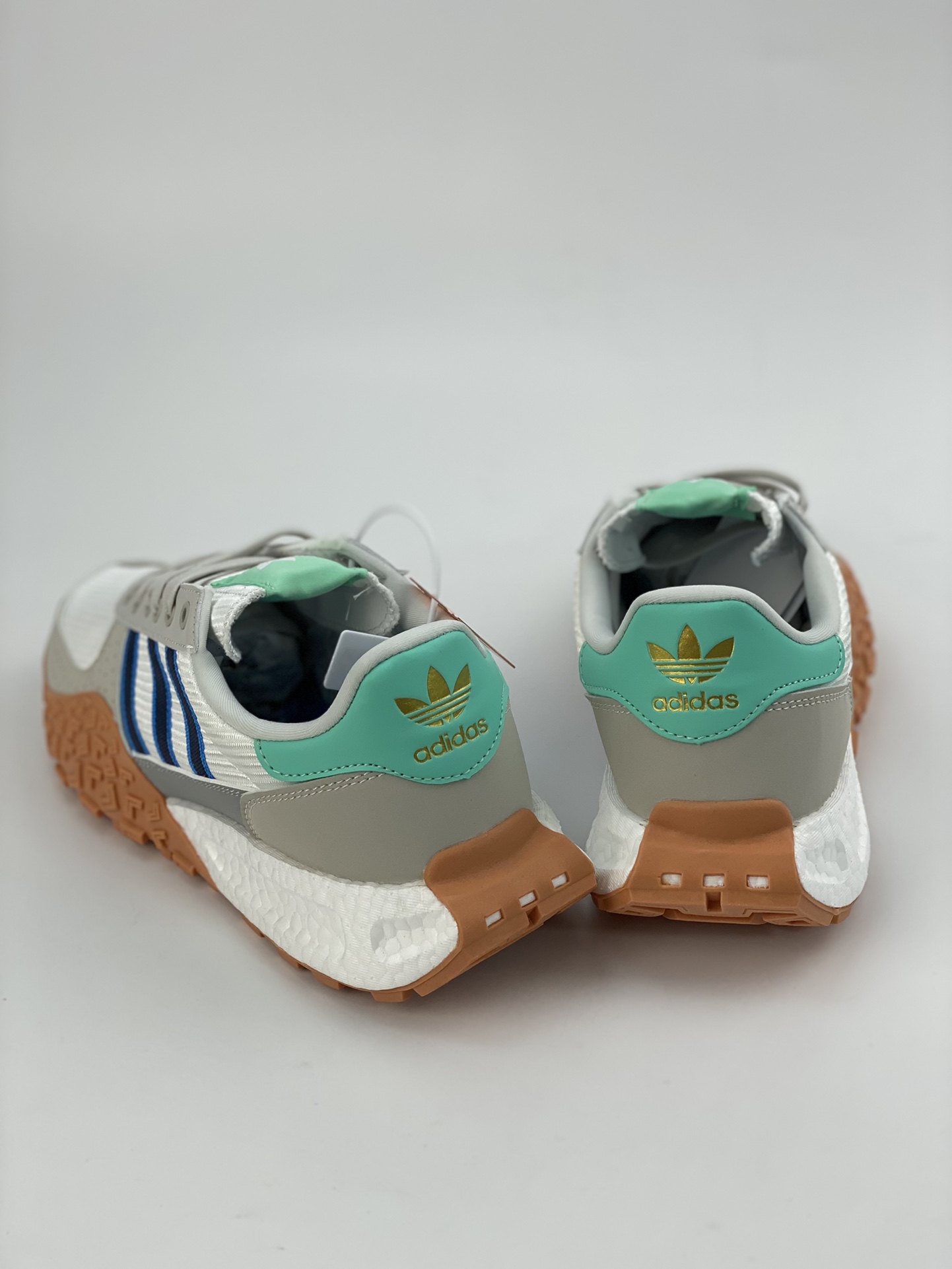 200 Adidas Retropy E5 W.R.P 阿迪新款运动休闲BOOST爆米花跑鞋 HP9623