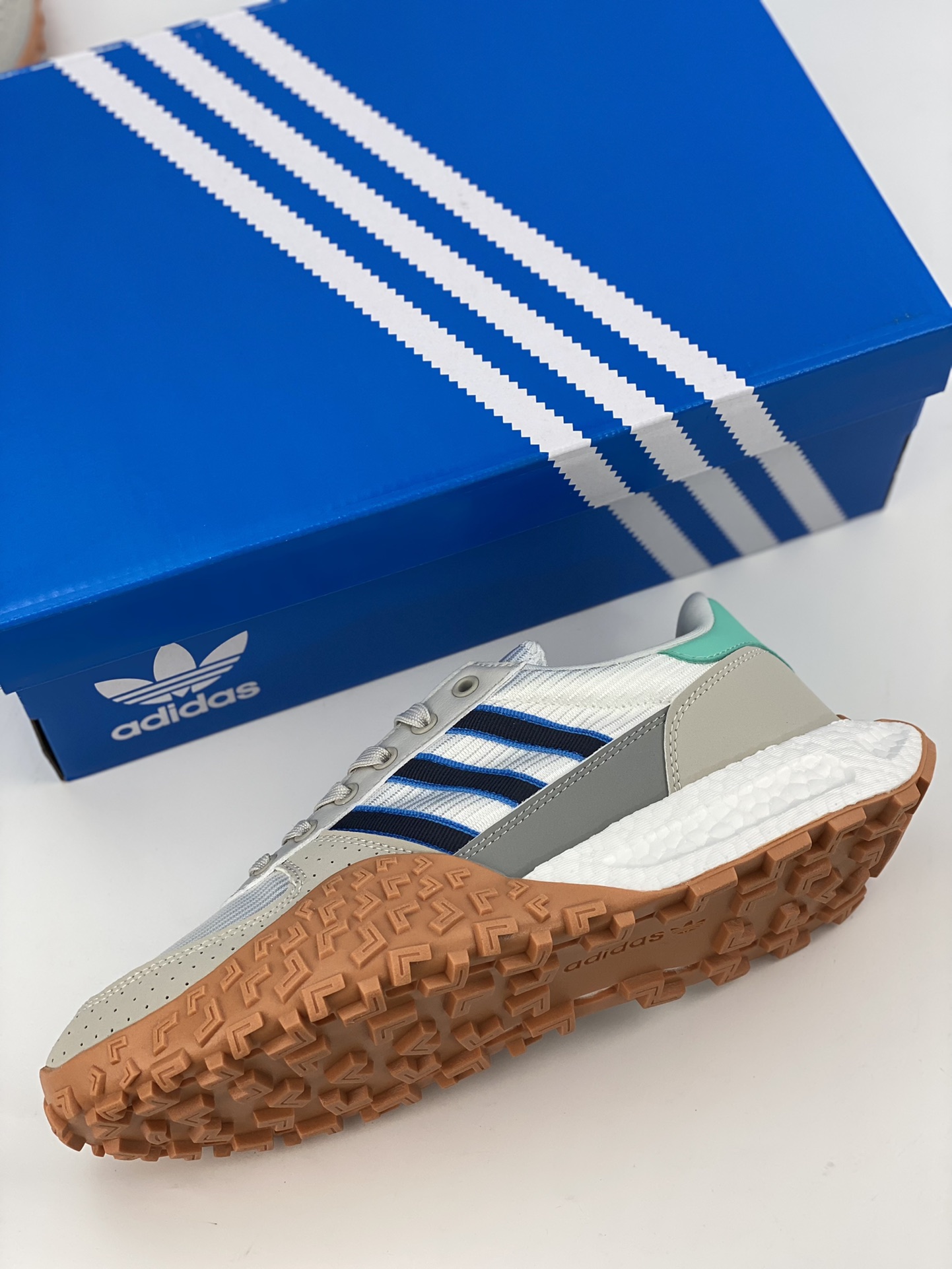 200 Adidas Retropy E5 W.R.P 阿迪新款运动休闲BOOST爆米花跑鞋 HP9623