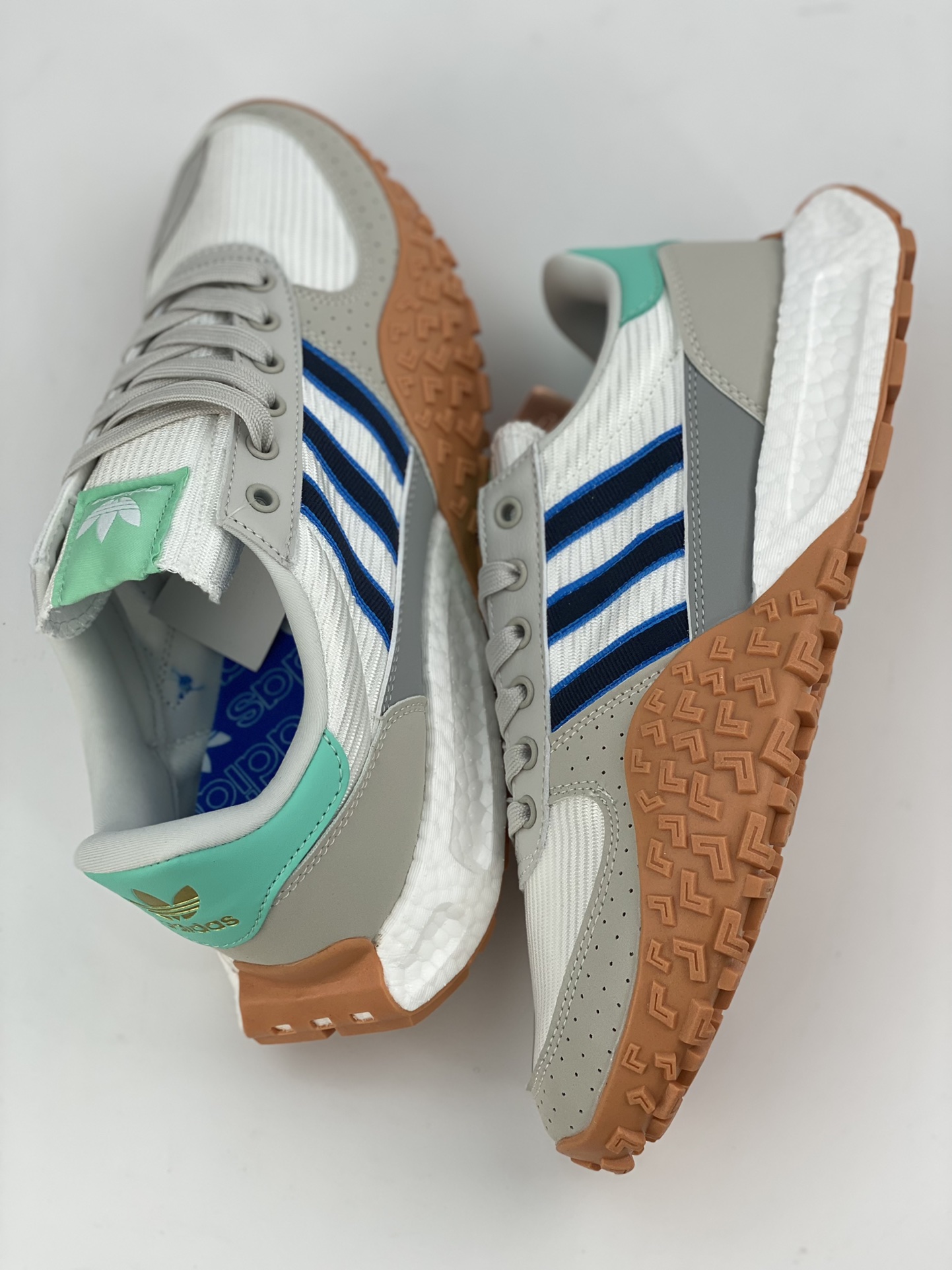 200 Adidas Retropy E5 W.R.P 阿迪新款运动休闲BOOST爆米花跑鞋 HP9623