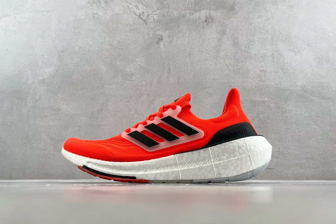 RS240 adidas Ultra Boost 红黑白 HQ6341