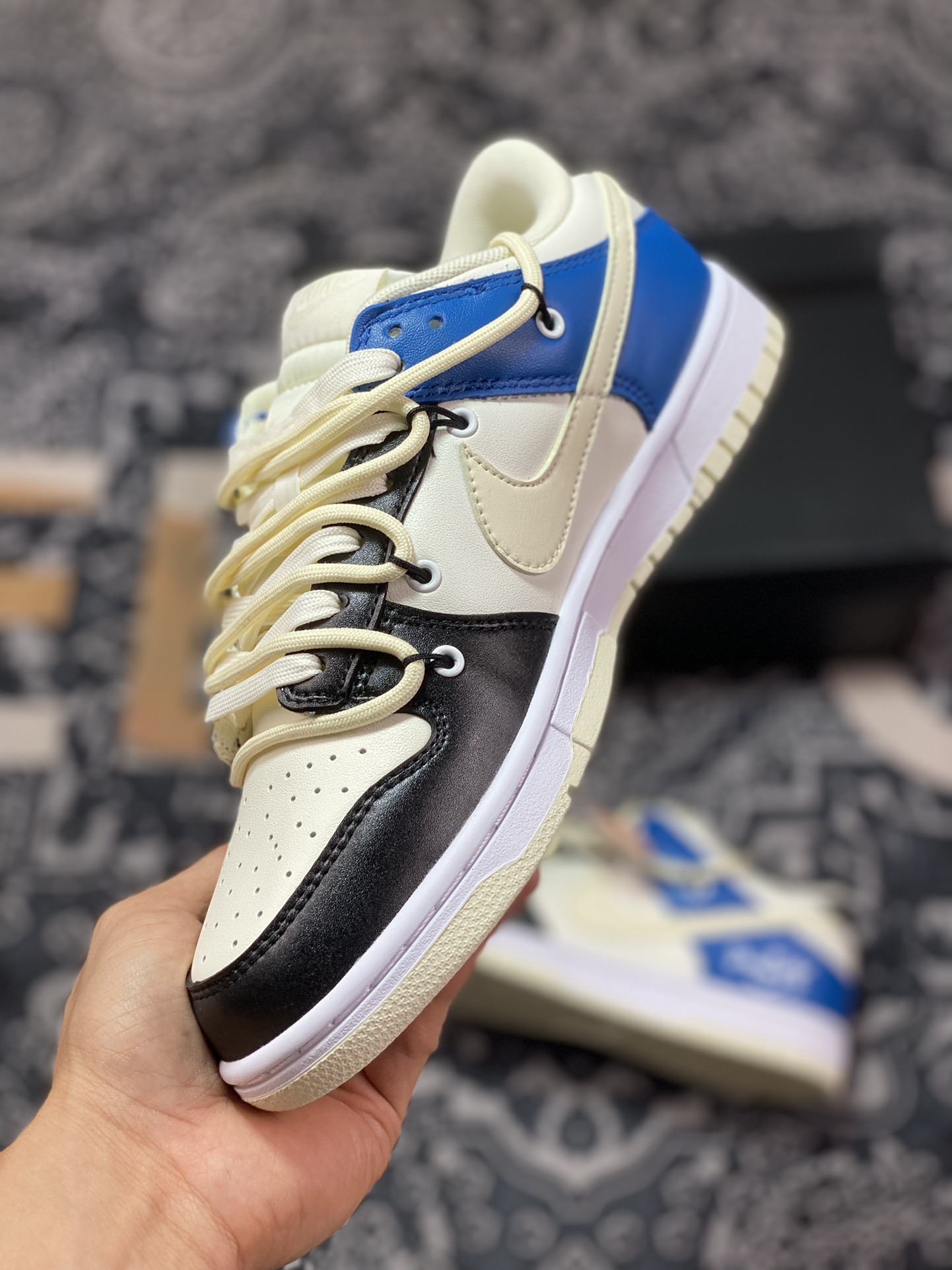 240  NIKE SB Dunk Low米白黑蓝绑带 DJ6188-100