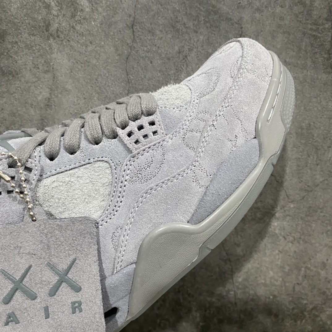 450 【外贸纯原】KAWS x Air Jordan AJ4 ”Cool Grey” 涂鸦联名酷灰 930155-003