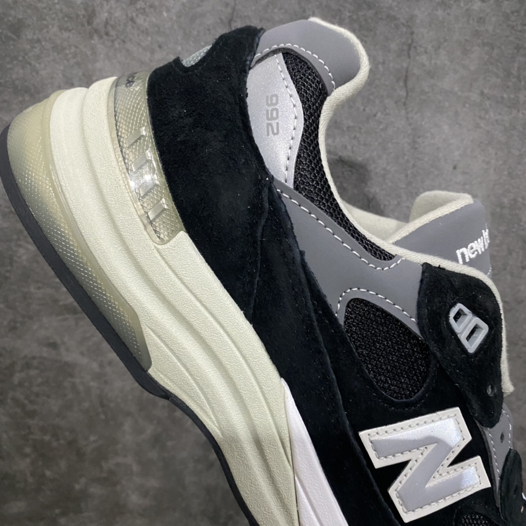 320 【总裁版】市售最强纯原版本 全码出货 New Balance NB992系列 M992EB