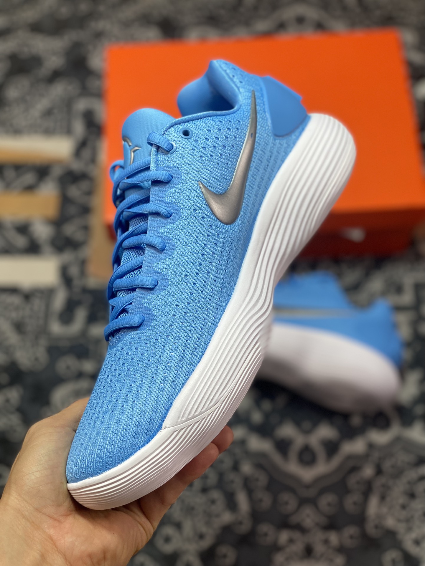 320 Nike Hyperdunk 2017 Low TB”University Blue”超级扣篮篮球鞋“北卡蓝银钩”942774-403