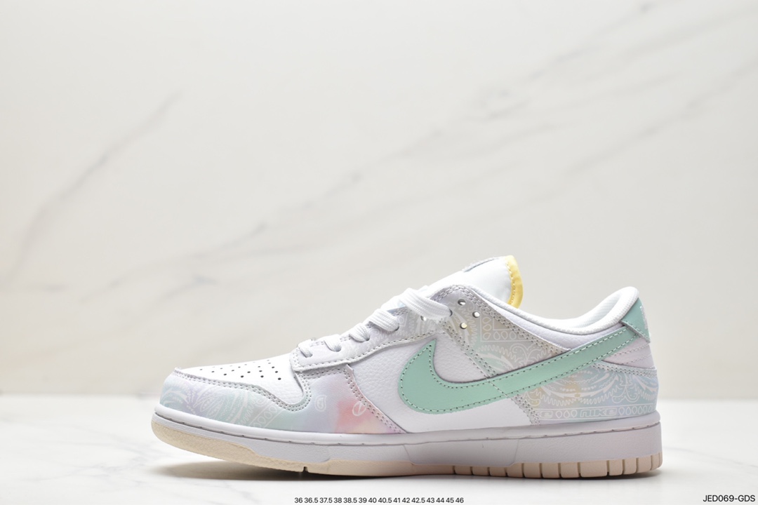 150 耐克Nike SB Zoom Dunk Low 板鞋 系列经典百搭休闲运动板鞋 FJ7707-131