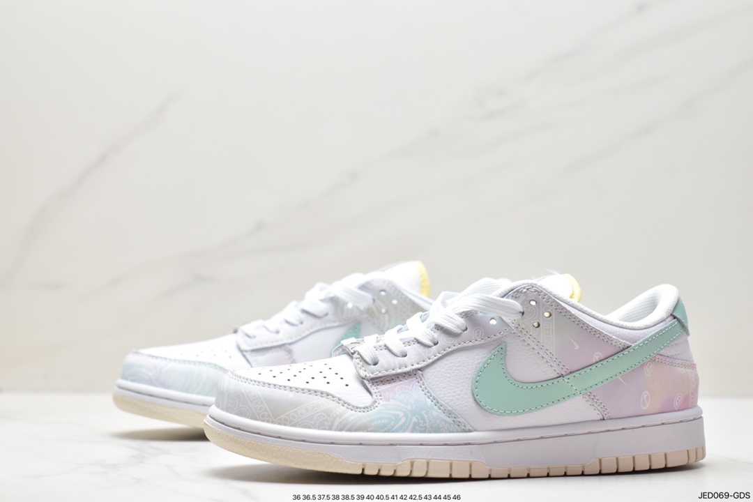 150 耐克Nike SB Zoom Dunk Low 板鞋 系列经典百搭休闲运动板鞋 FJ7707-131