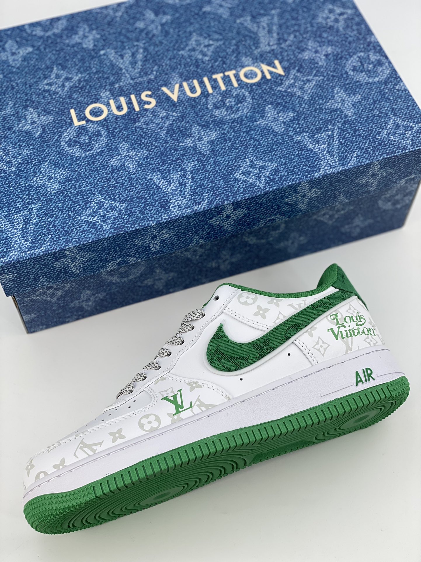 260 Nike Air Force 1 Low 07 白绿LV印花 CV0670-400