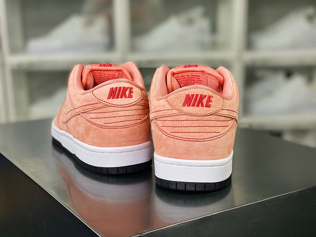 220 SB Dunk Low Pro”Salmon Pink”扣篮系列低帮板鞋“麂皮三文鱼橘粉白”CV1655-600