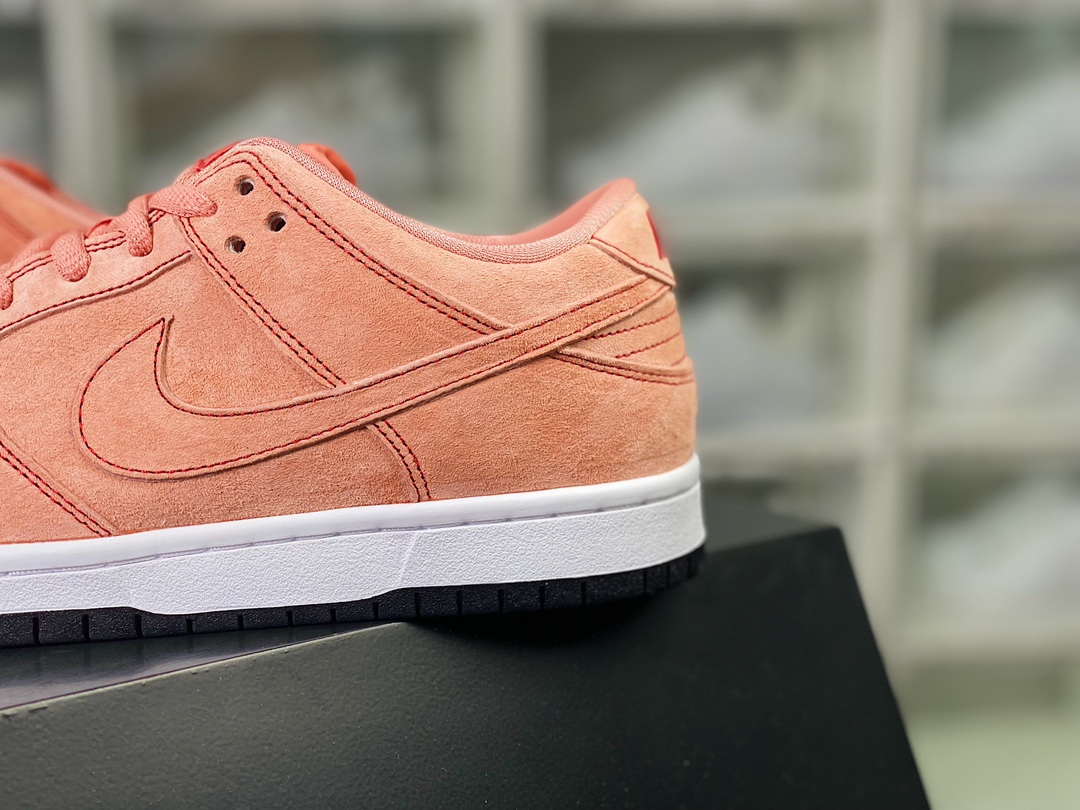 220 SB Dunk Low Pro”Salmon Pink”扣篮系列低帮板鞋“麂皮三文鱼橘粉白”CV1655-600