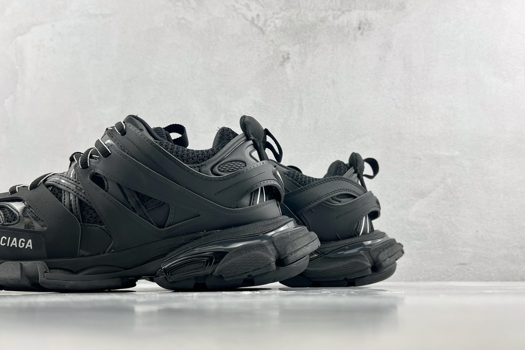 VG 420 Balenciaga巴黎世家 Track 1.0 黑色 542023 W1GB1 1000