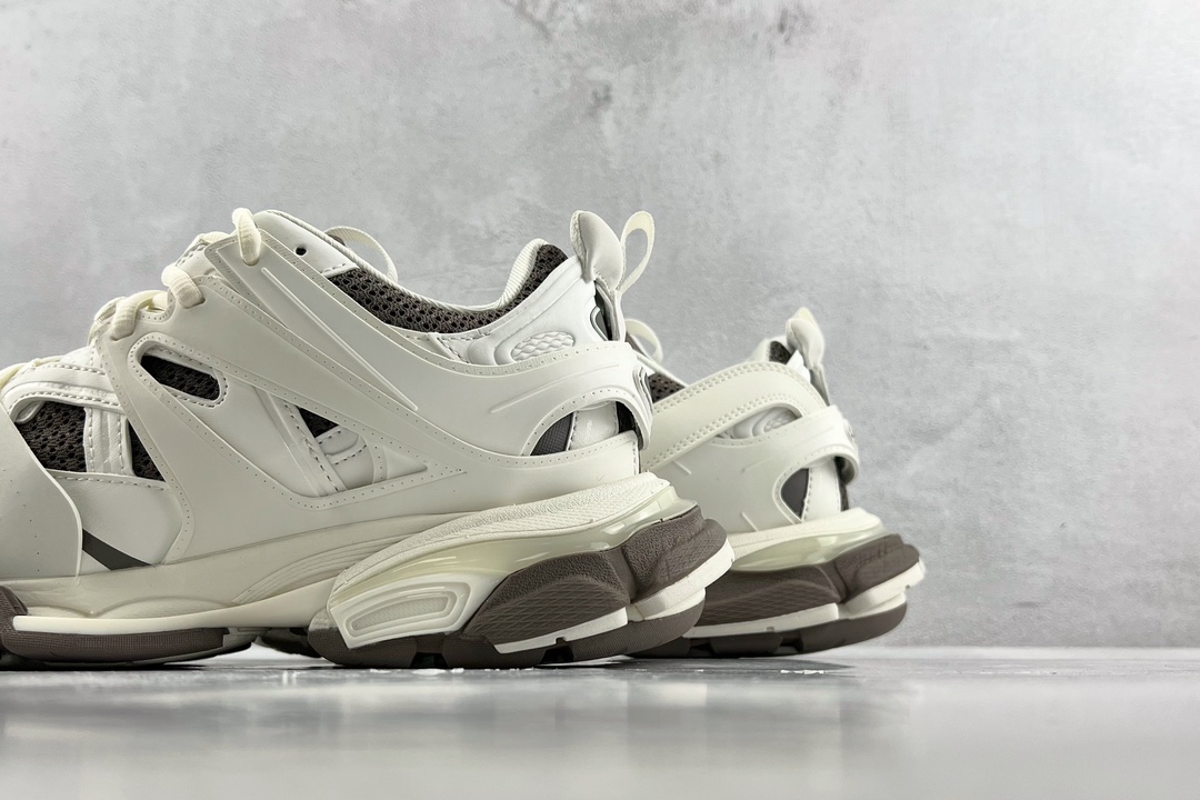 VG 420 Balenciaga巴黎世家 Track 1.0 米棕 542023 W3AC1 1897