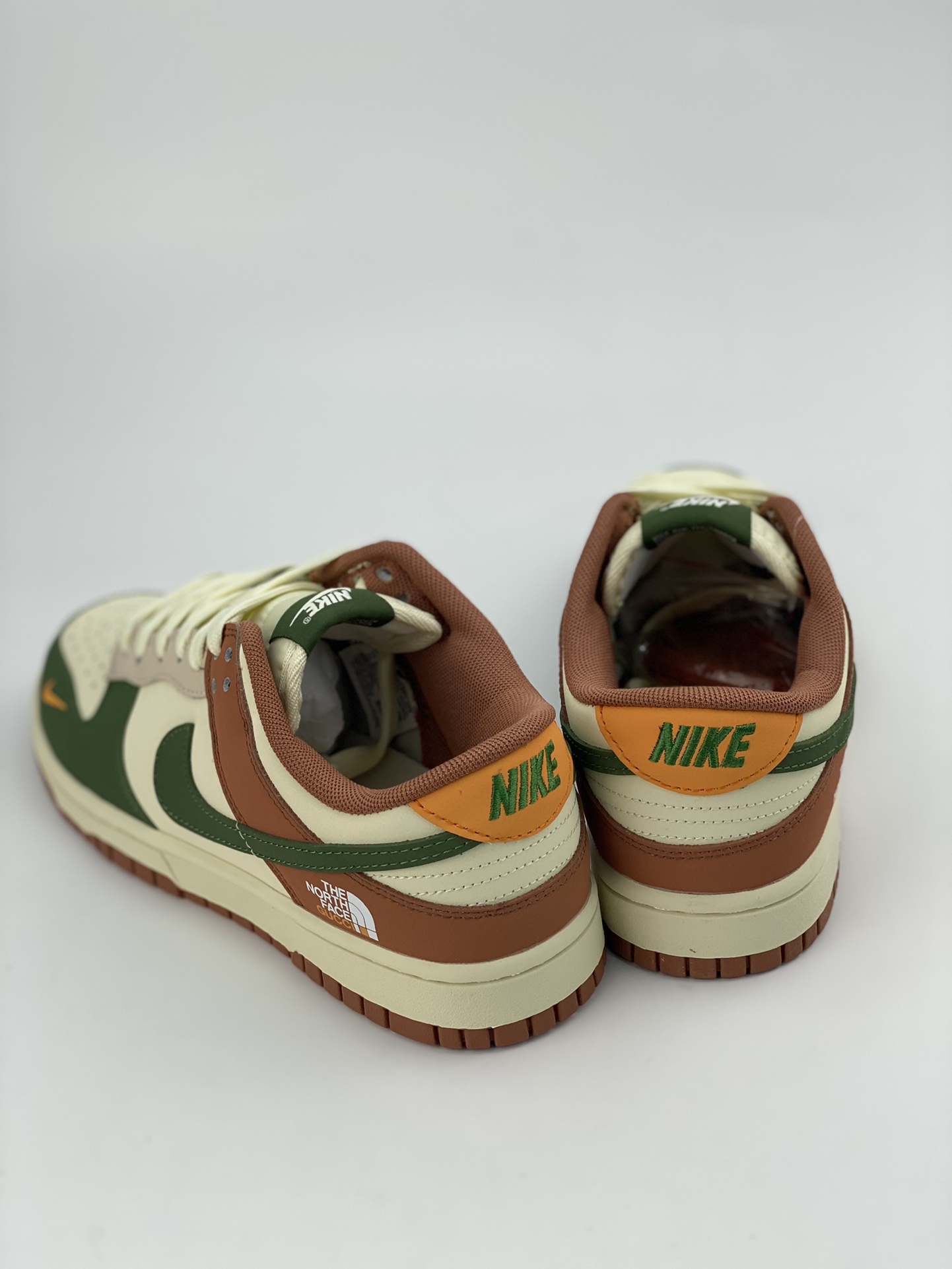 260 Nike SB Dunk Low The North Face 北面青雾棕 DD1391-105