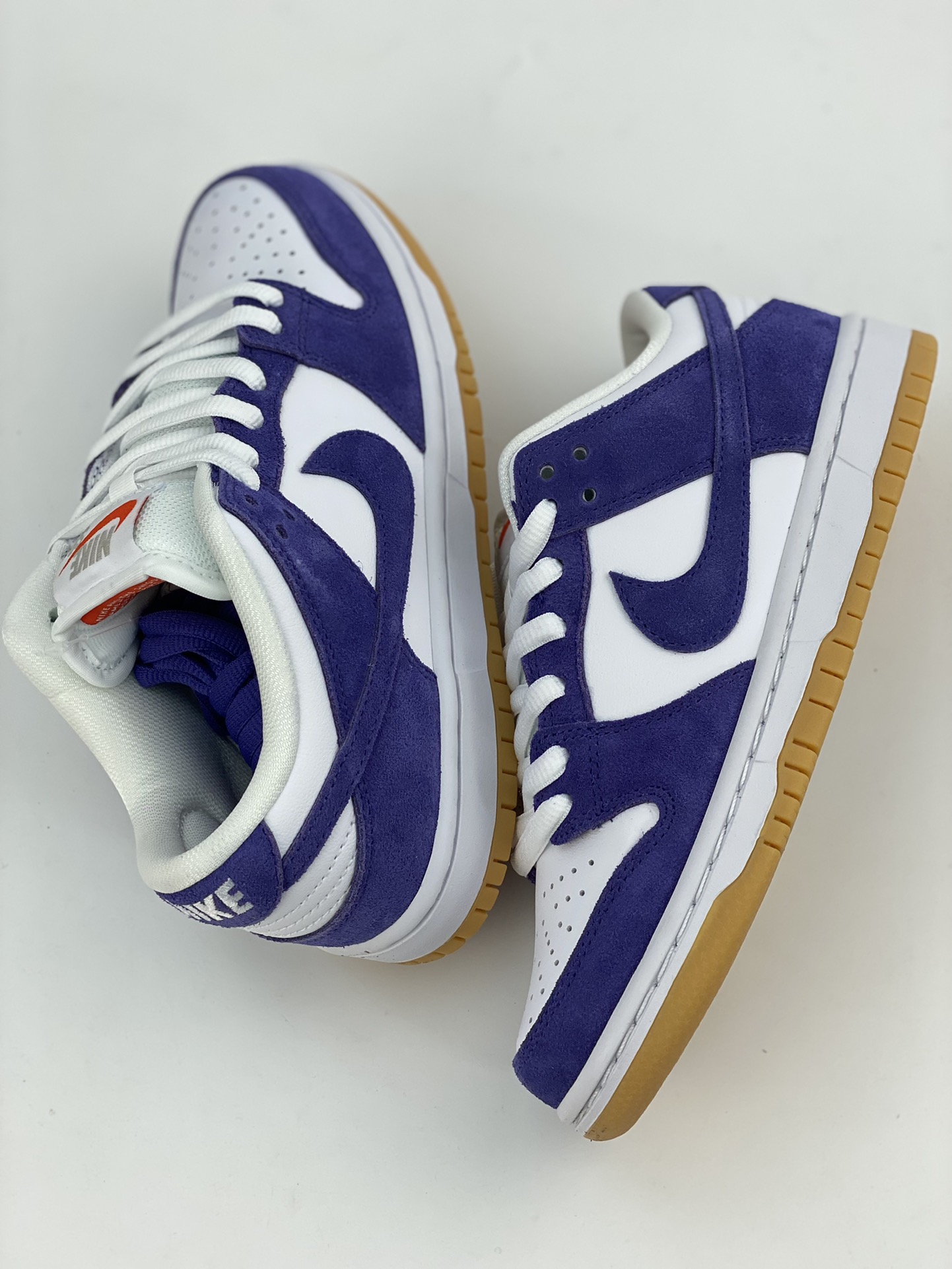 300 Nike SB Dunk Low ”Court Purple” 白紫 DV5464-500