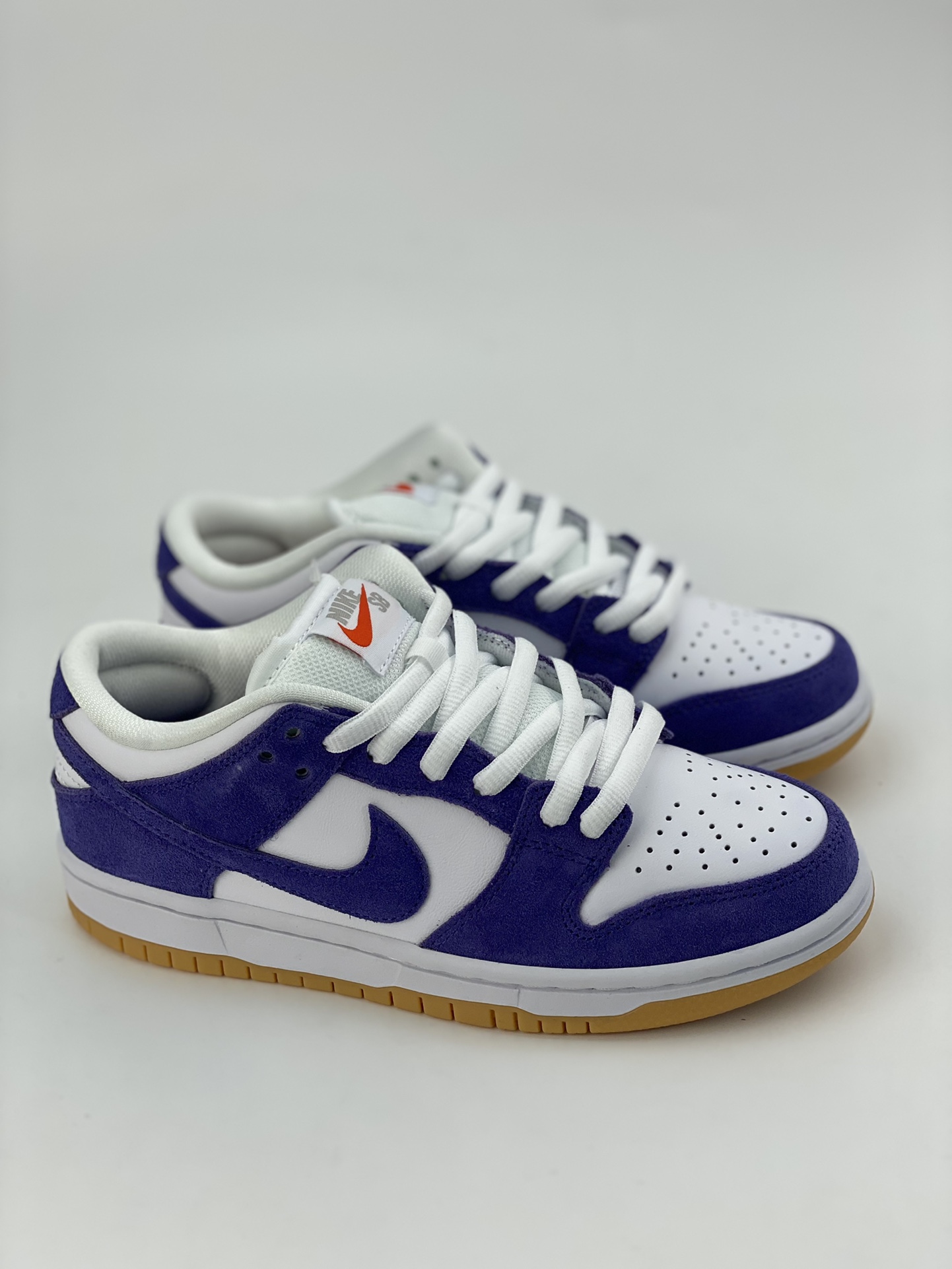 300 Nike SB Dunk Low ”Court Purple” 白紫 DV5464-500