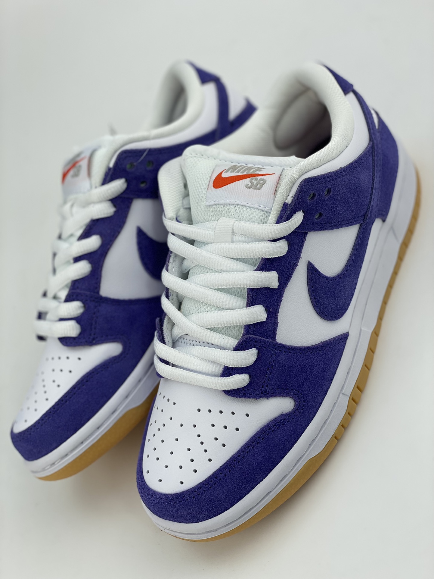 300 Nike SB Dunk Low ”Court Purple” 白紫 DV5464-500