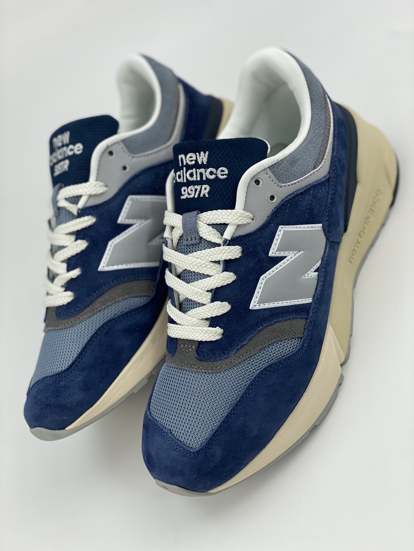 260 New Balance 997R 改良版经典复古厚底休闲运动慢跑鞋 U997RHB