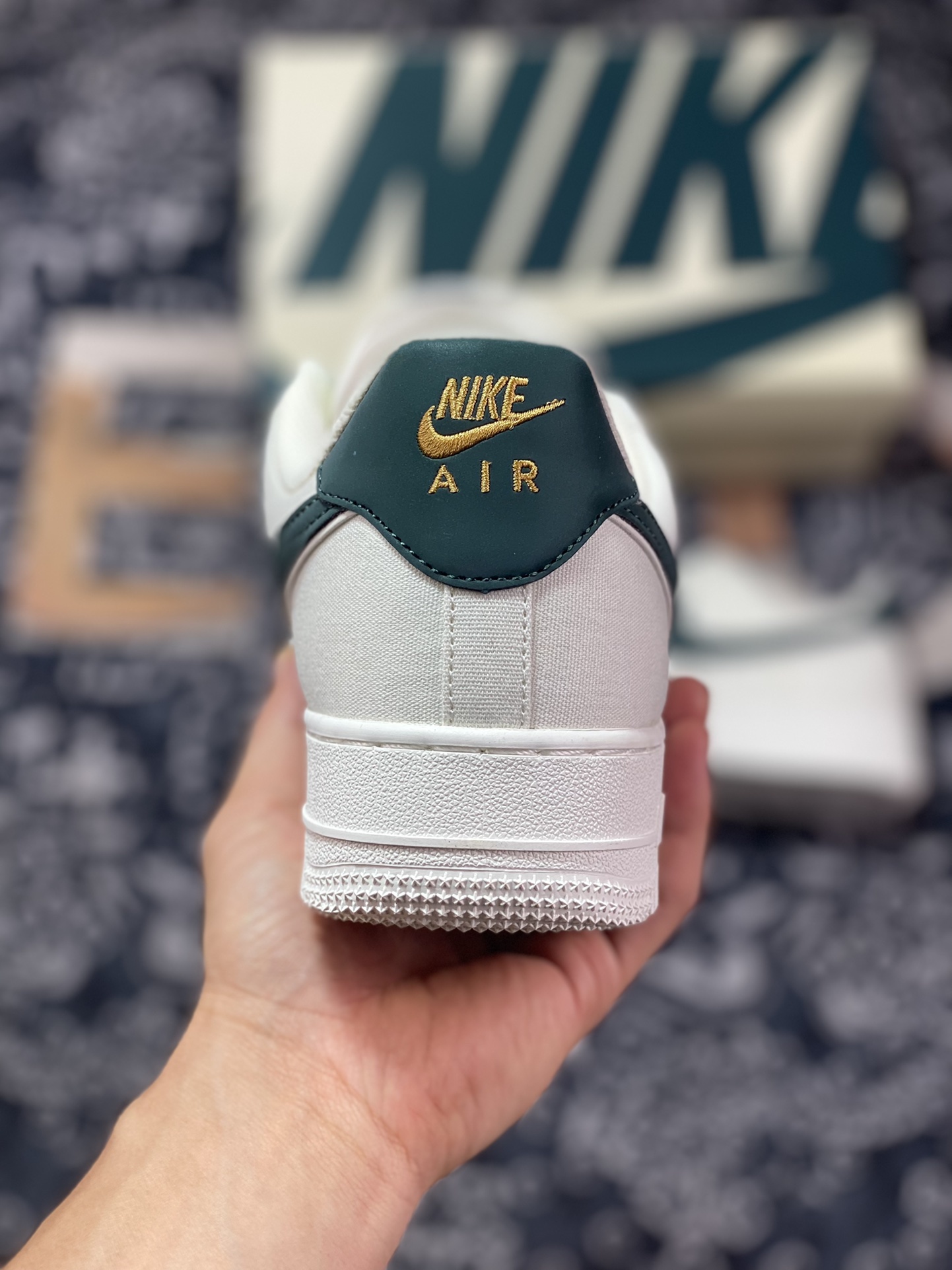 220 原装级别 Nike Air Force 1‘07 Low 深绿勾布面 空军一号低帮休闲板鞋 MN5696-309