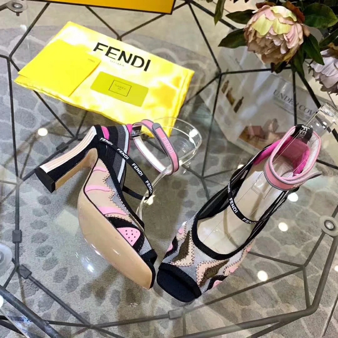 lv2019ss Fendi /芬迪进口羊皮内里垫脚