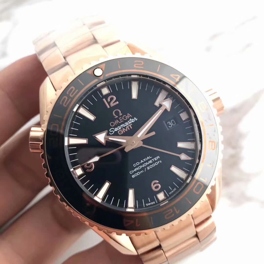 BF精品 海马600米系列自动机械男表搭载性能稳定的原版4针GMT8615机芯