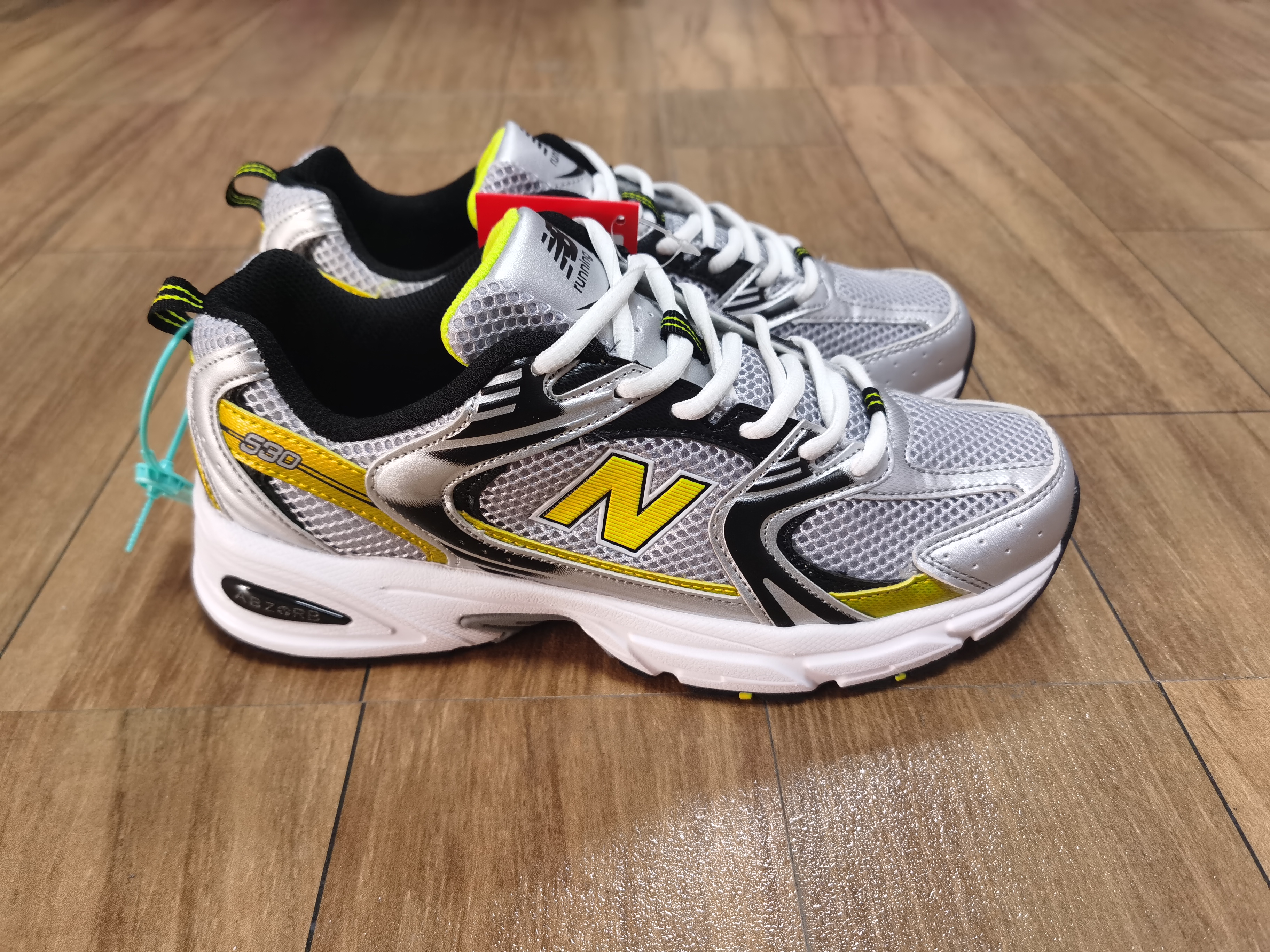 ⚡️⭐️💰 130 NB530 银黄 36-45 |