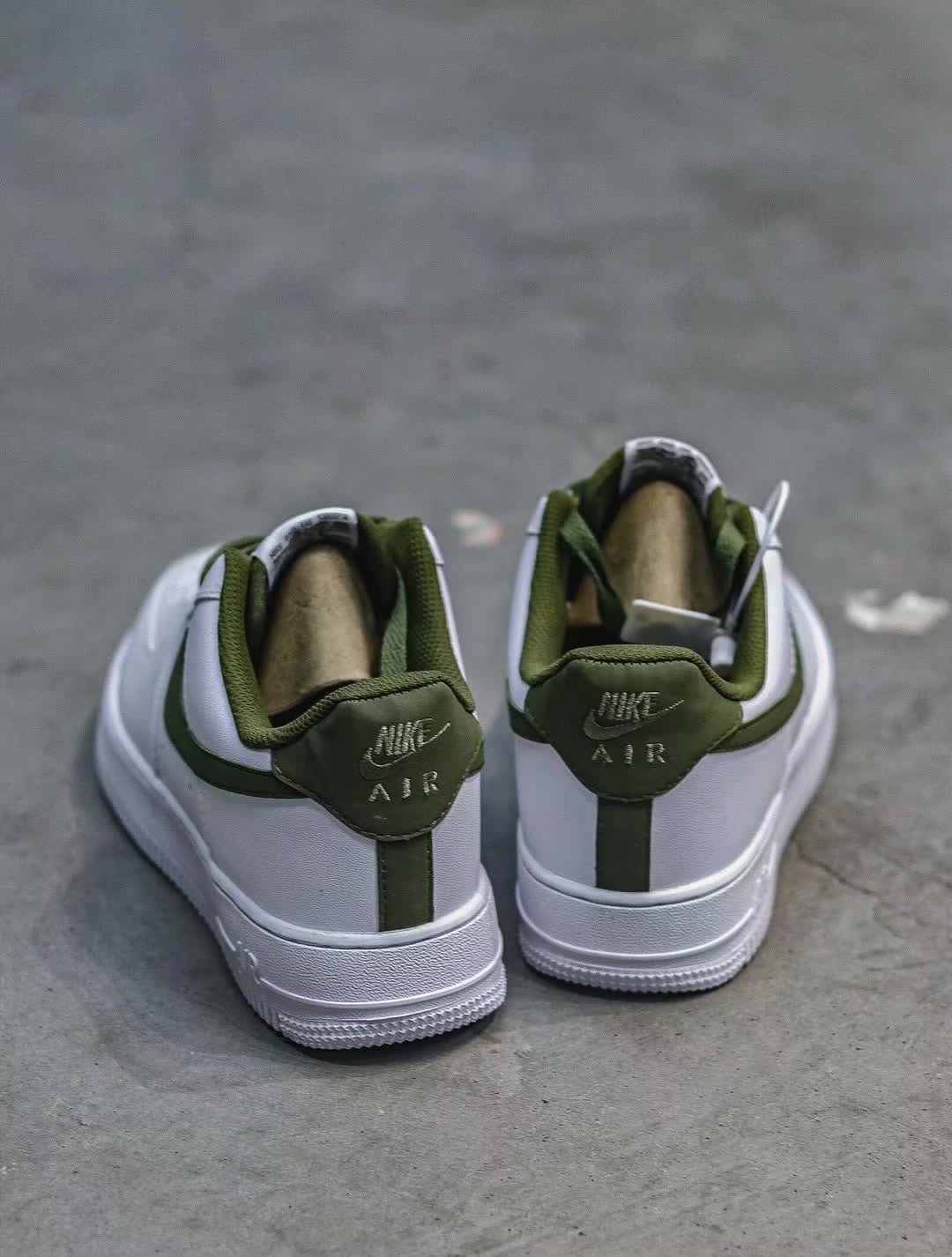 190 Nike Air Force 1 Low  2020 woosdgreenlf森林绿 全经典的鞋型配上夏季藏绿的森林绿细节处理非常的不错 AA1116-998