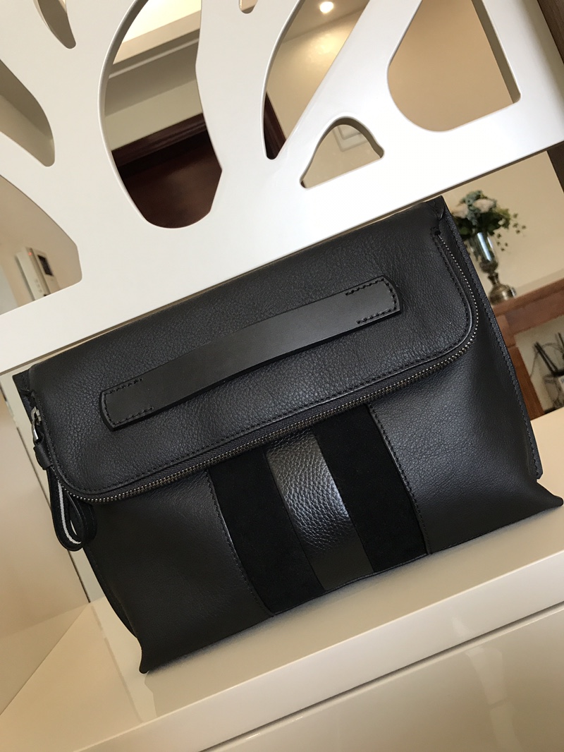 [Bally Wallets]Benjy Litchi Pattern Clutch Genuine leather materials from spec