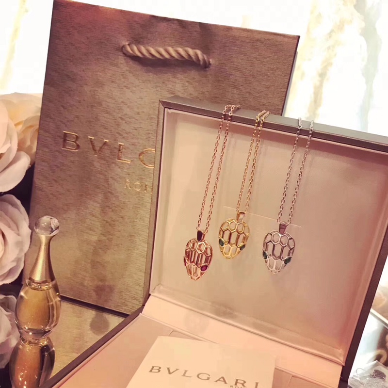 Bvlgari 到货 今年最 宝格丽 最新 灵蛇 蛇 项链