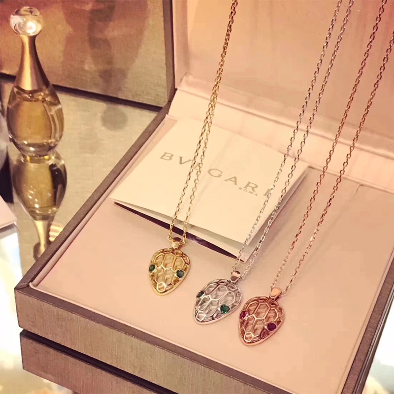 Bvlgari 到货 今年最 宝格丽 最新 灵蛇 蛇 项链