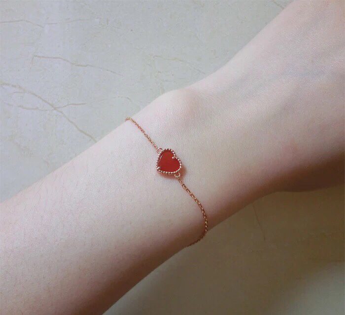 Van Cleef & Arpels VCA心形系列