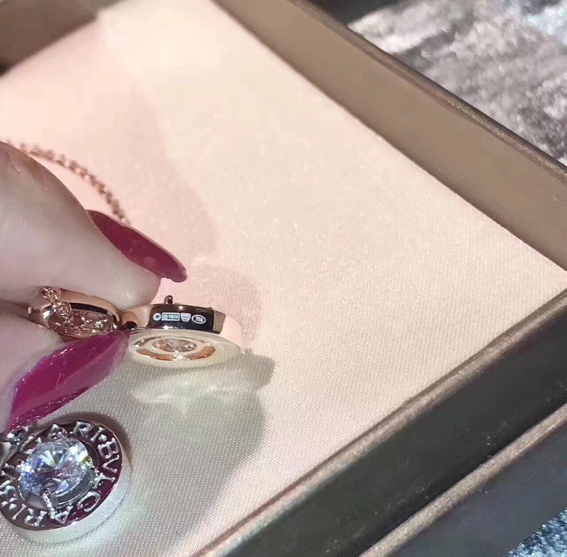 Bvlgari 新款 ‼ 版本 宝格丽字母圆钻 四爪 钻石项链 系列 市面所有版本 刻字 龙虾扣Bv刻字 超牛电镀
