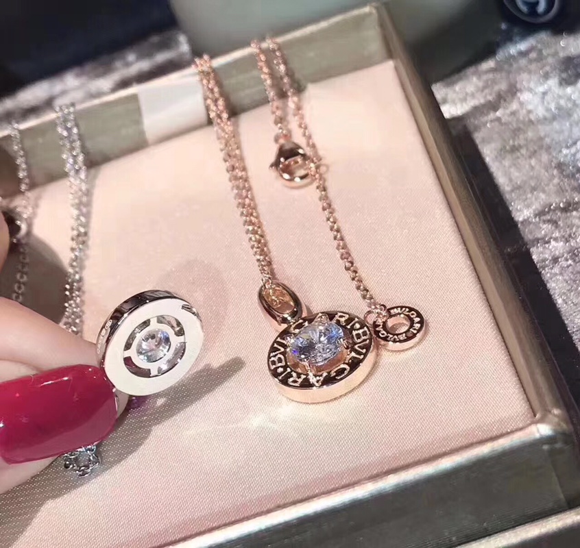 Bvlgari 新款 ‼ 版本 宝格丽字母圆钻 四爪 钻石项链 系列 市面所有版本 刻字 龙虾扣Bv刻字 超牛电镀