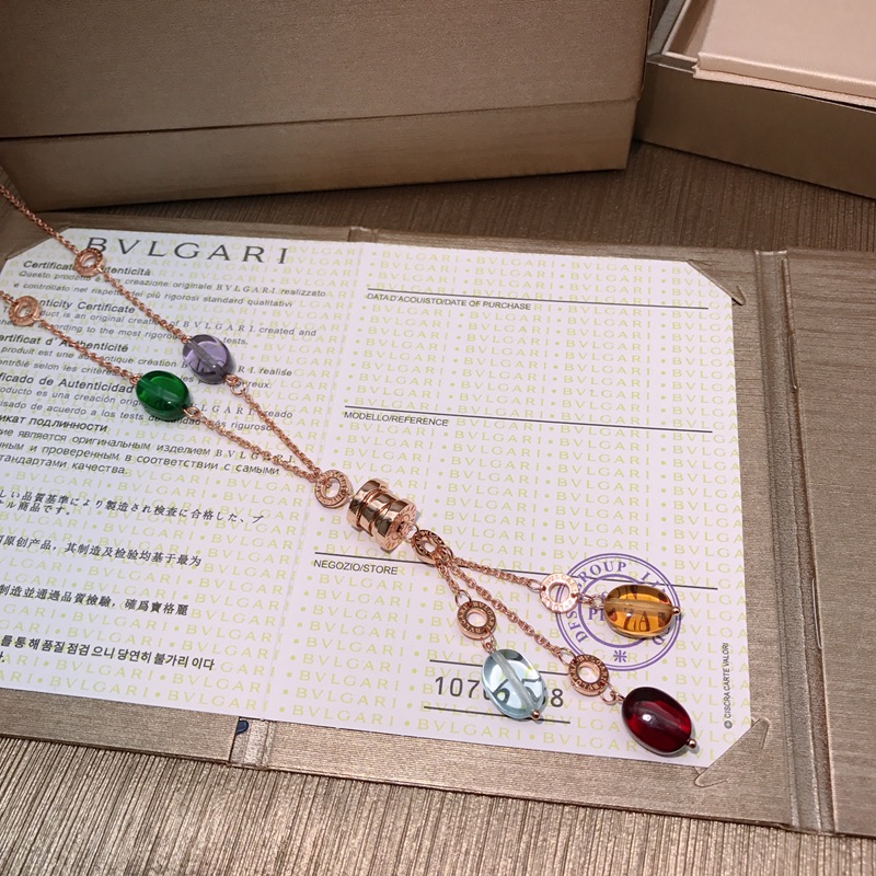 Bvlgari 宝格丽彩宝项链 超美 亚金材质 宝石为天然橄榄石（镀玫瑰金黄金两色可选） 0037010