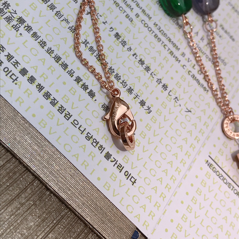 Bvlgari 宝格丽彩宝项链 超美 亚金材质 宝石为天然橄榄石（镀玫瑰金黄金两色可选） 0037010
